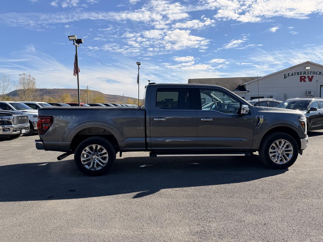 Ford F-150 Lariat SuperCrew 4WD 2025