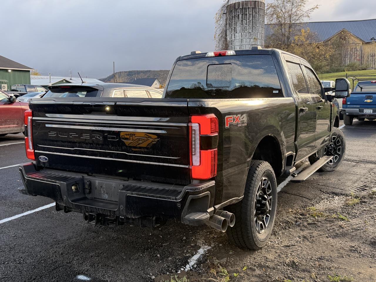 Ford F-250 SD Platinum Crew Cab 4WD 2026