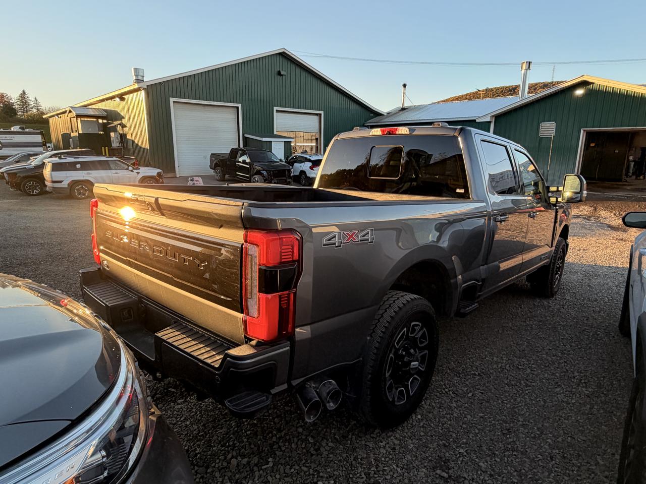 Ford F-250 SD Platinum Crew Cab 4WD 2026