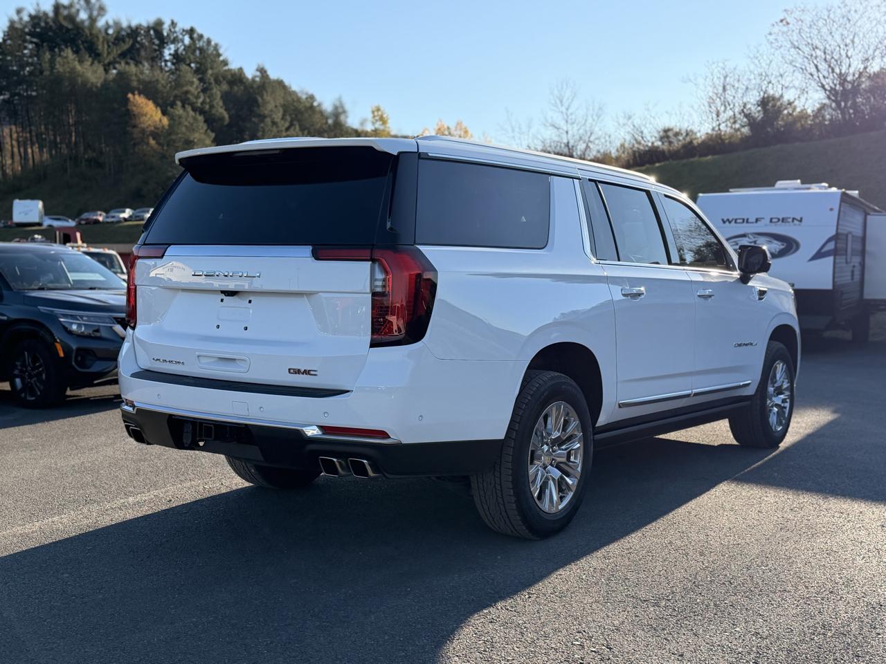 GMC Yukon XL Denali 4WD 2026