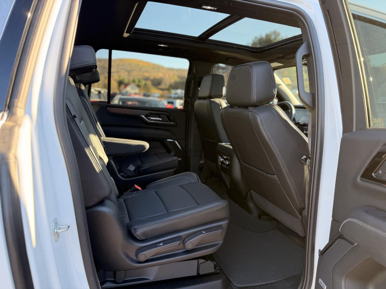 GMC Yukon XL Denali 4WD 2026