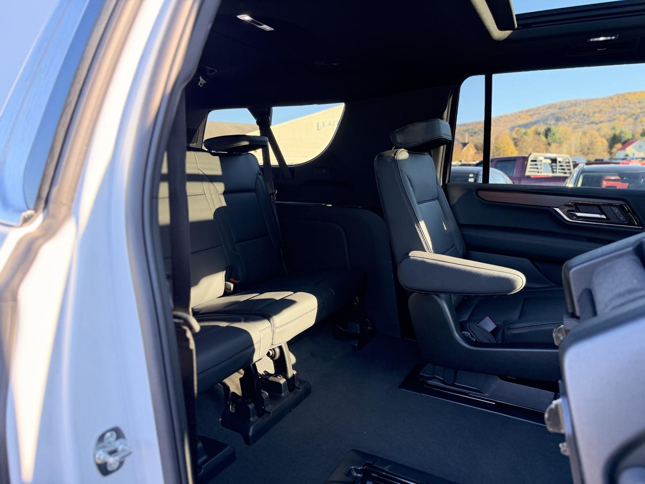 GMC Yukon XL Denali 4WD 2026
