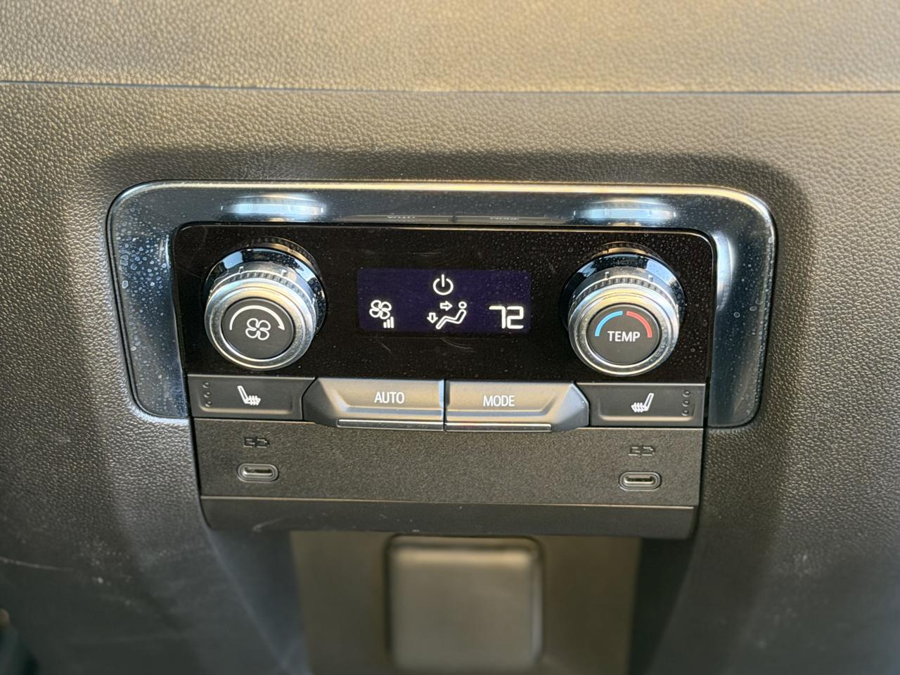GMC Yukon XL Denali 4WD 2026