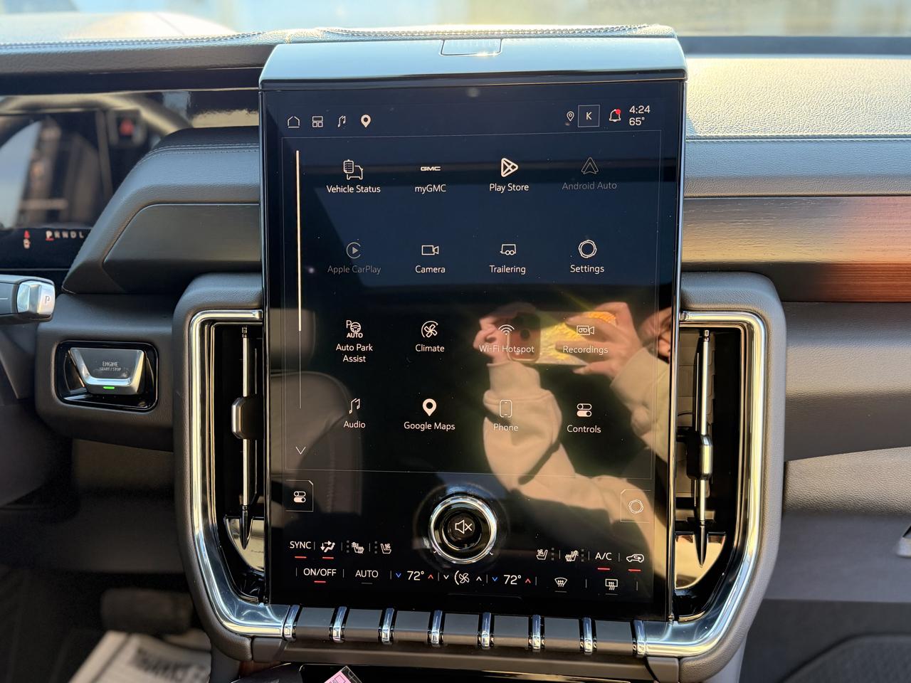 GMC Yukon XL Denali 4WD 2026