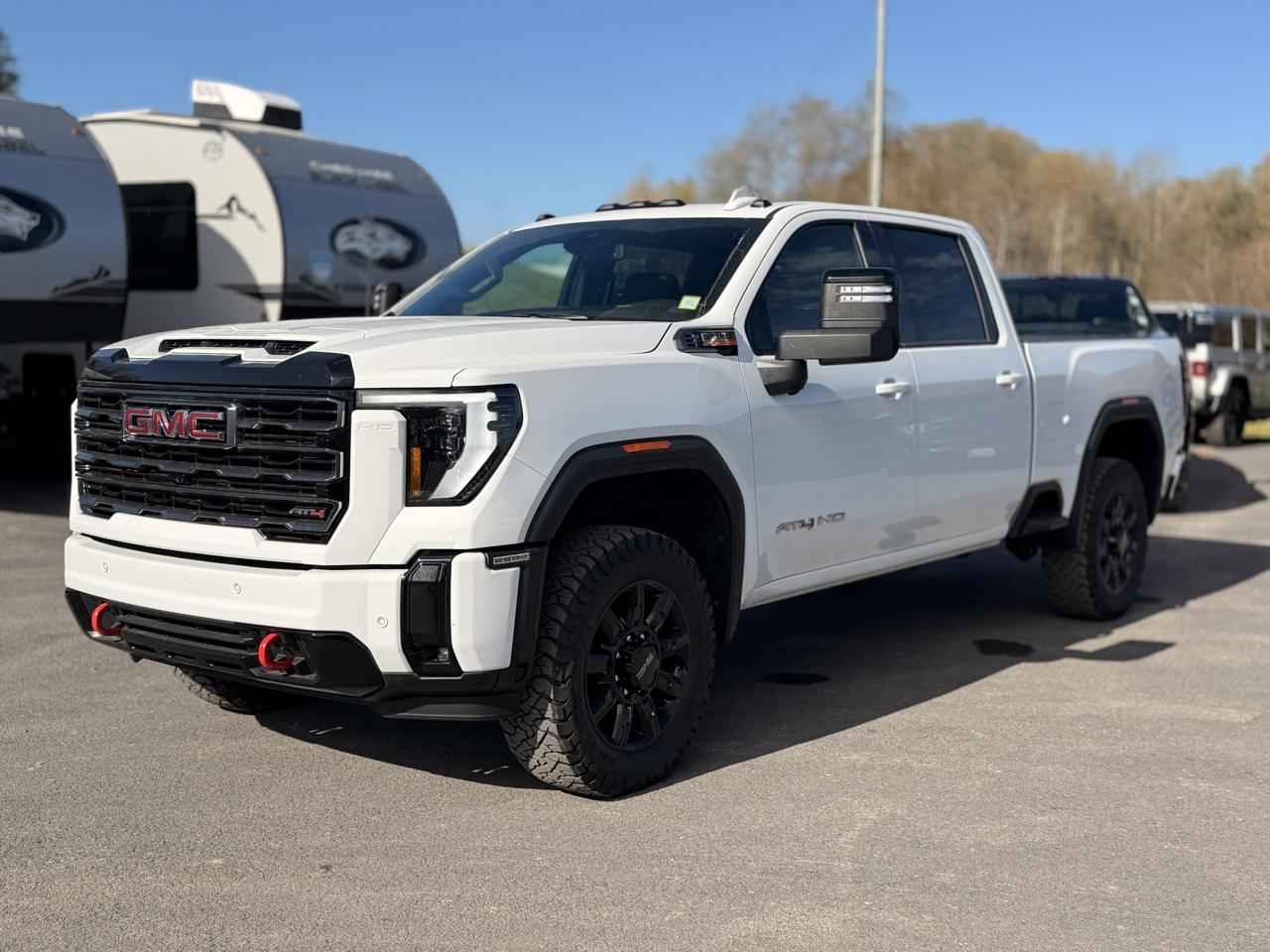 GMC Sierra 2500HD AT4 Crew Cab 4WD 2026