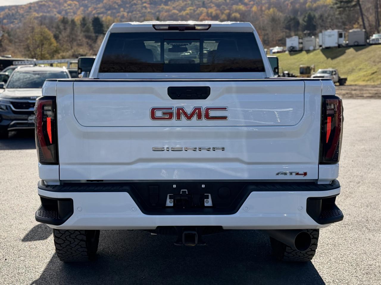 GMC Sierra 2500HD AT4 Crew Cab 4WD 2026