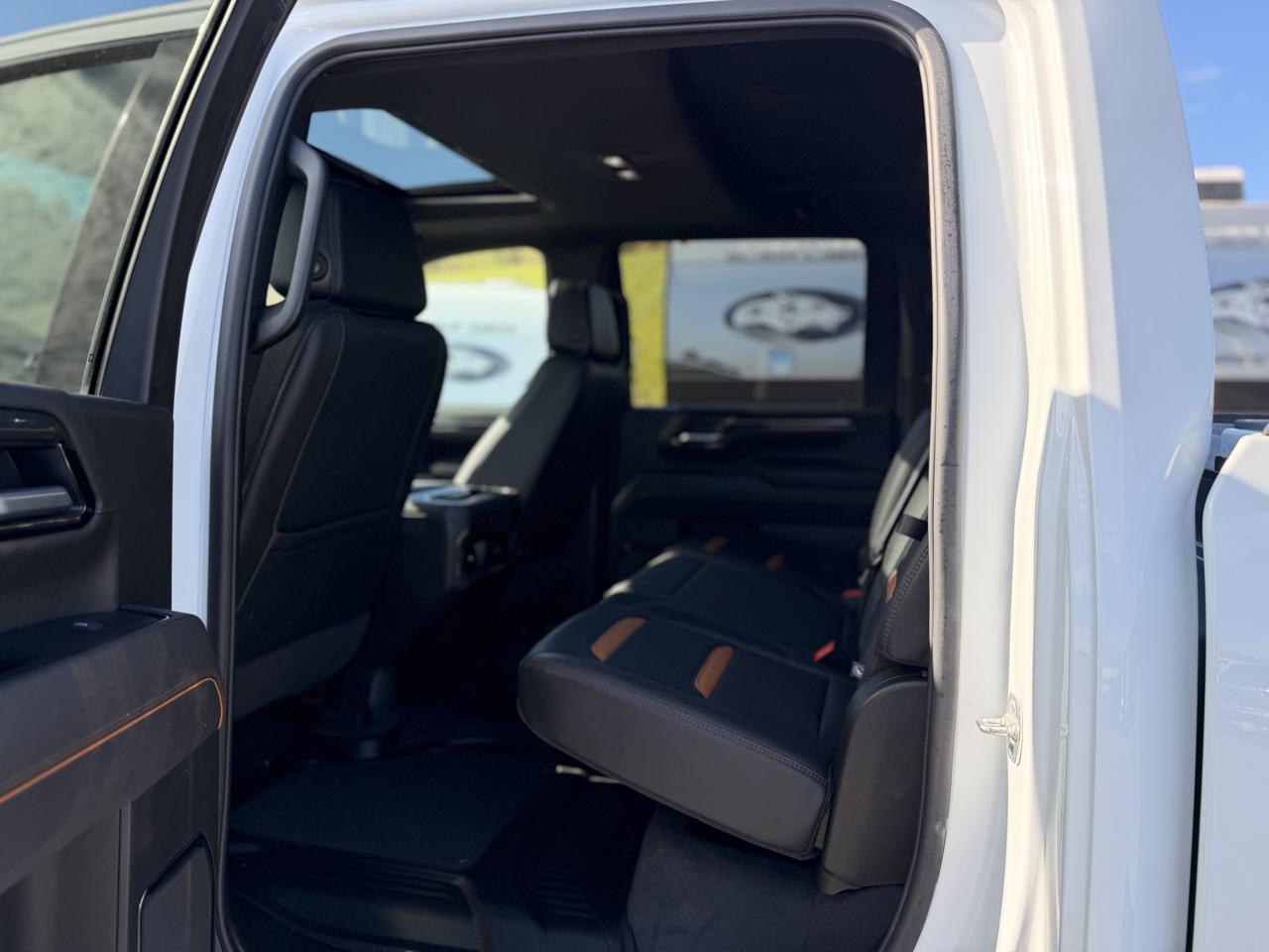 GMC Sierra 2500HD AT4 Crew Cab 4WD 2026