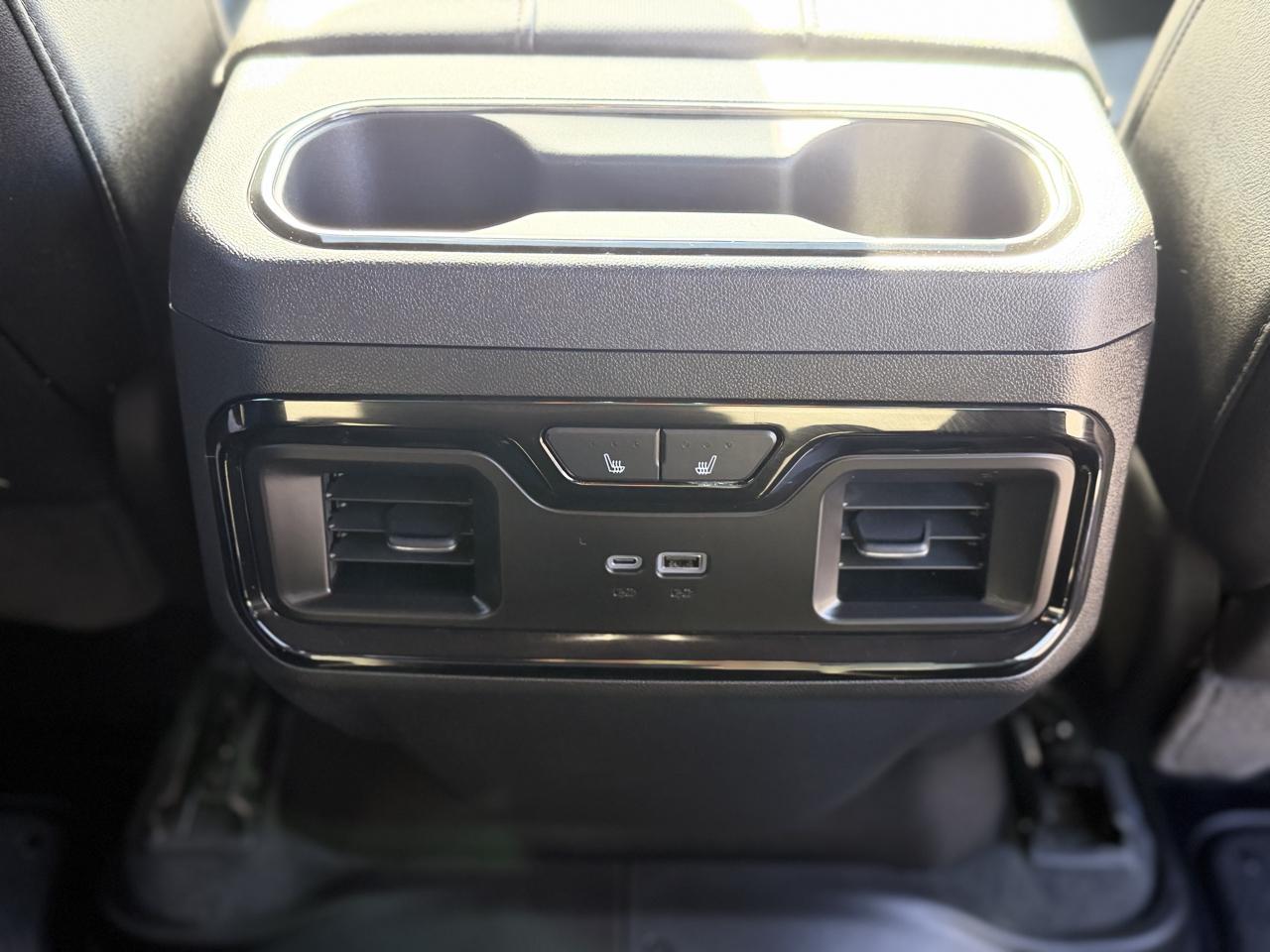 GMC Sierra 2500HD AT4 Crew Cab 4WD 2026