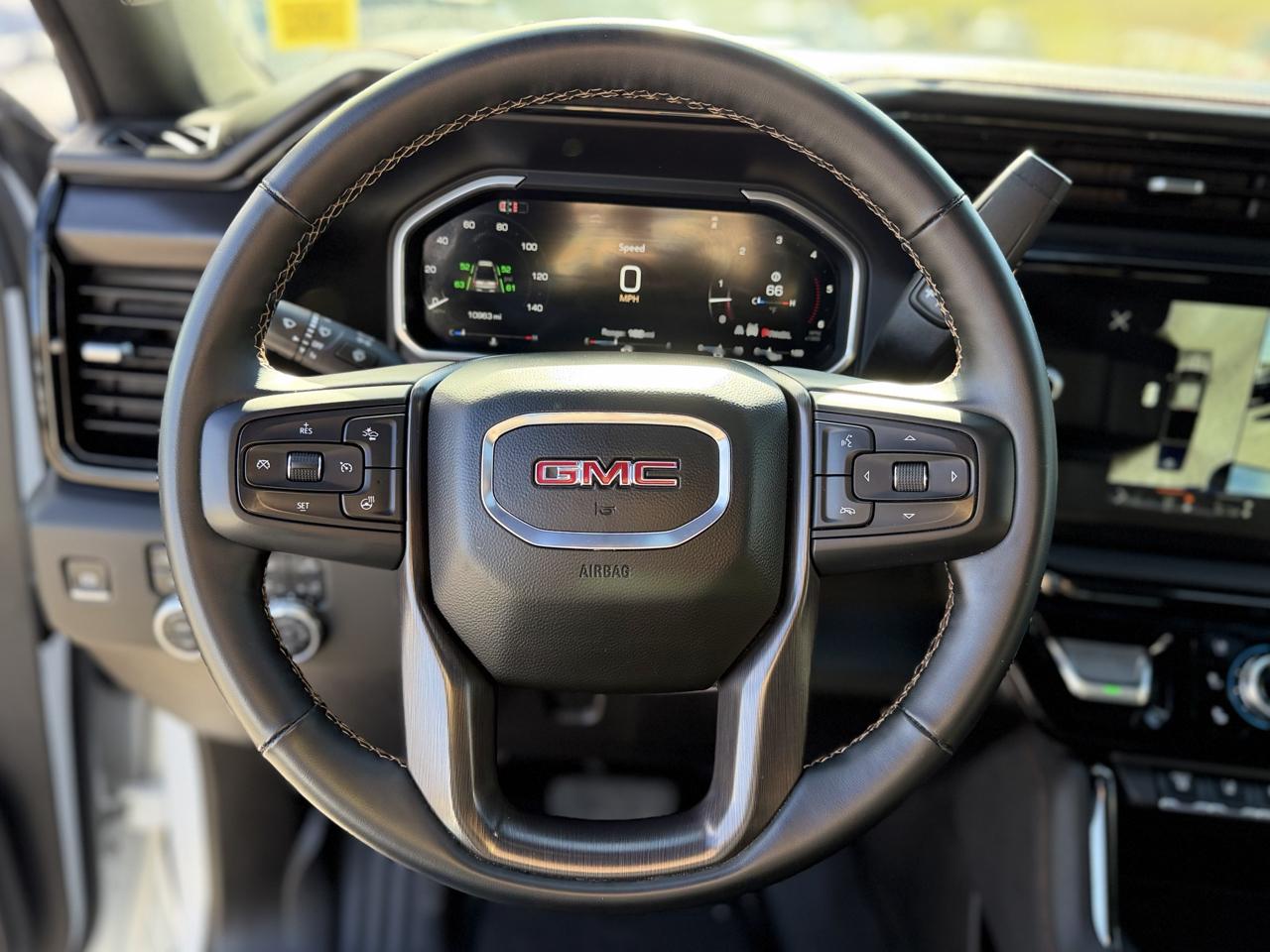 GMC Sierra 2500HD AT4 Crew Cab 4WD 2026