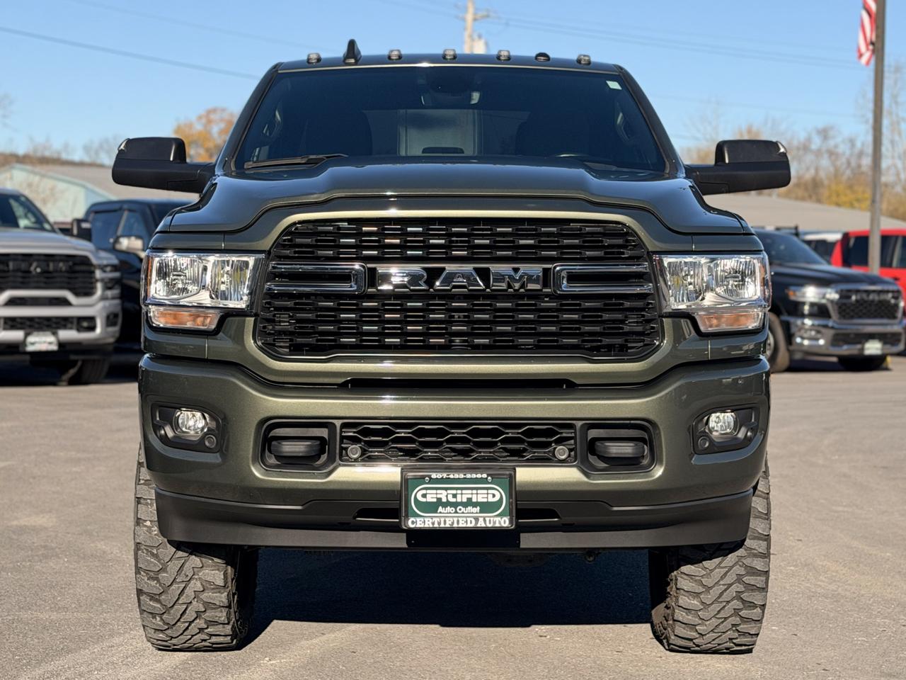 RAM 3500 Big Horn Crew Cab SWB 4WD 2022