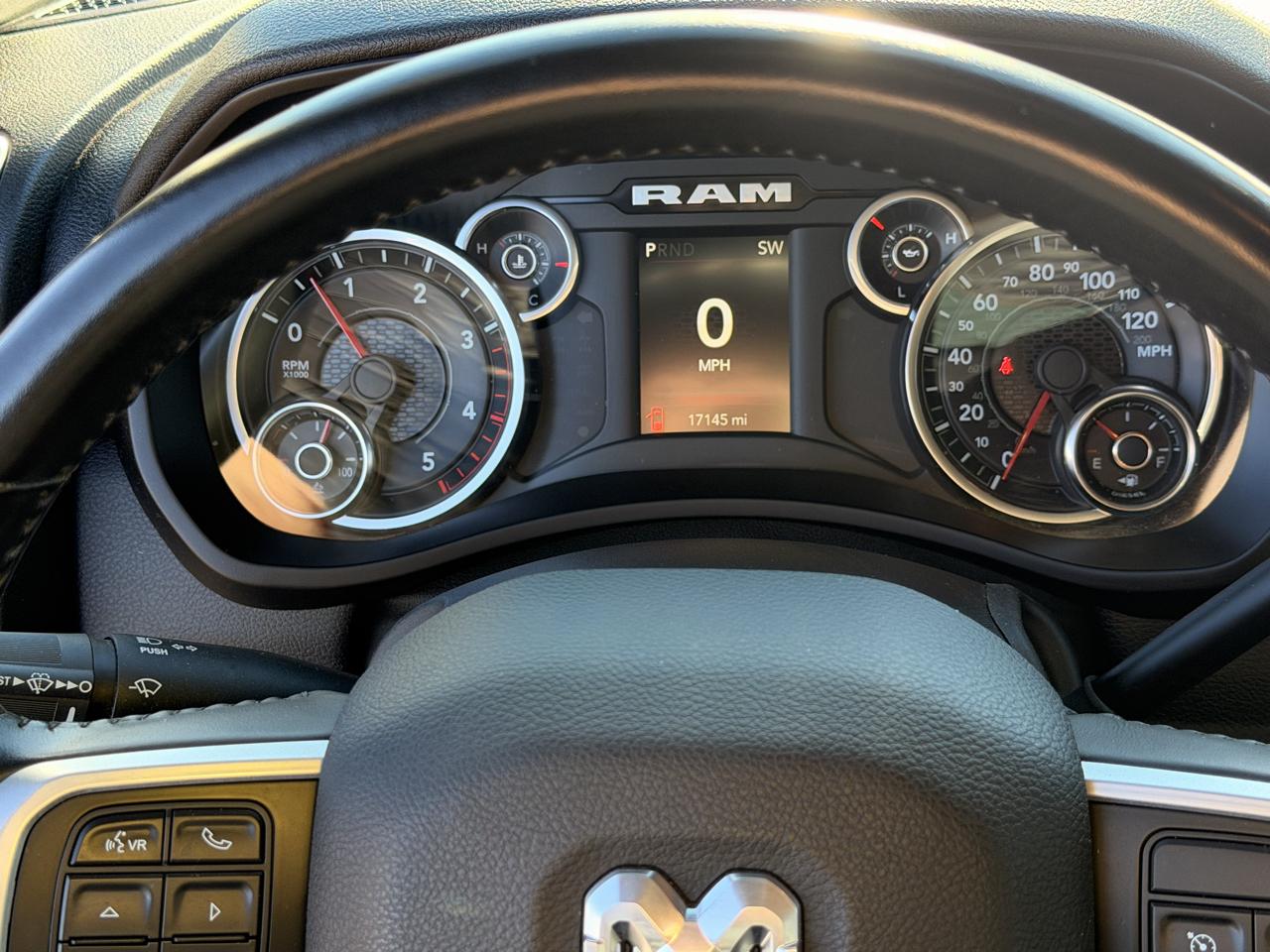 RAM 3500 Big Horn Crew Cab SWB 4WD 2022