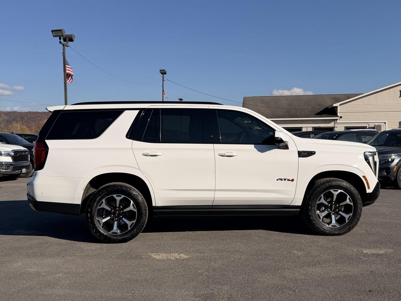 GMC Yukon AT4 4WD 2025