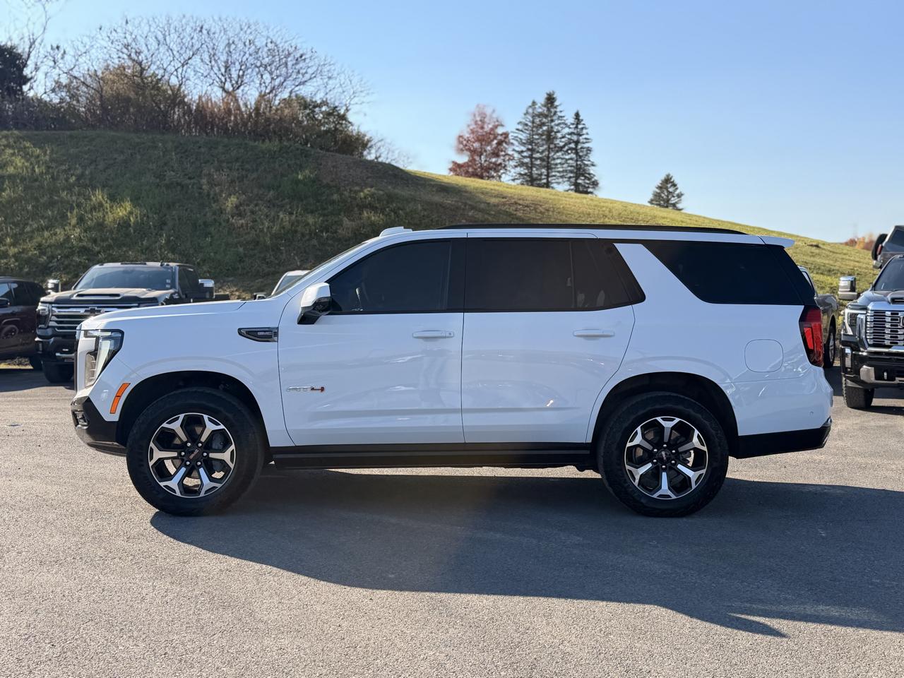 GMC Yukon AT4 4WD 2025