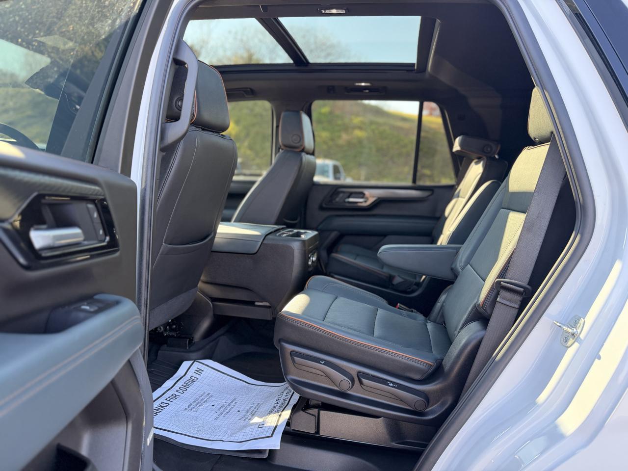 GMC Yukon AT4 4WD 2025