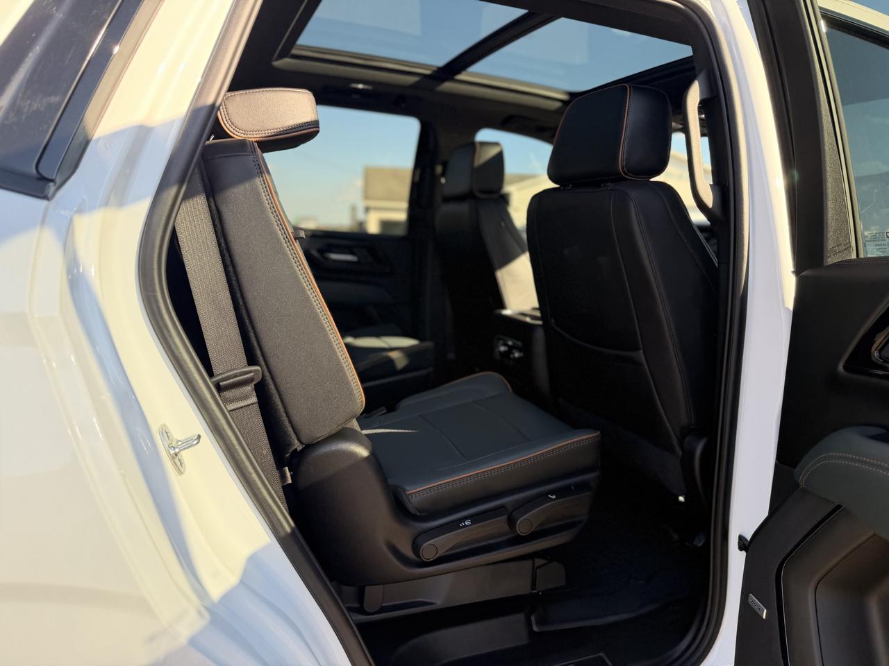 GMC Yukon AT4 4WD 2025