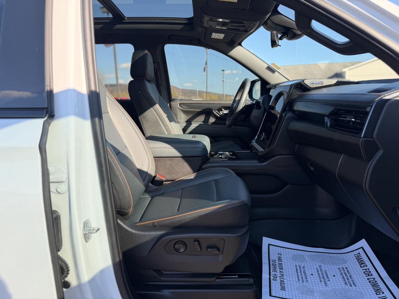 GMC Yukon AT4 4WD 2025