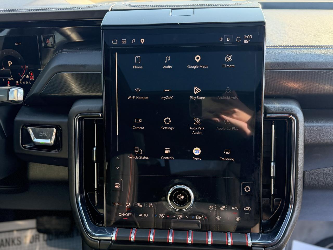 GMC Yukon AT4 4WD 2025