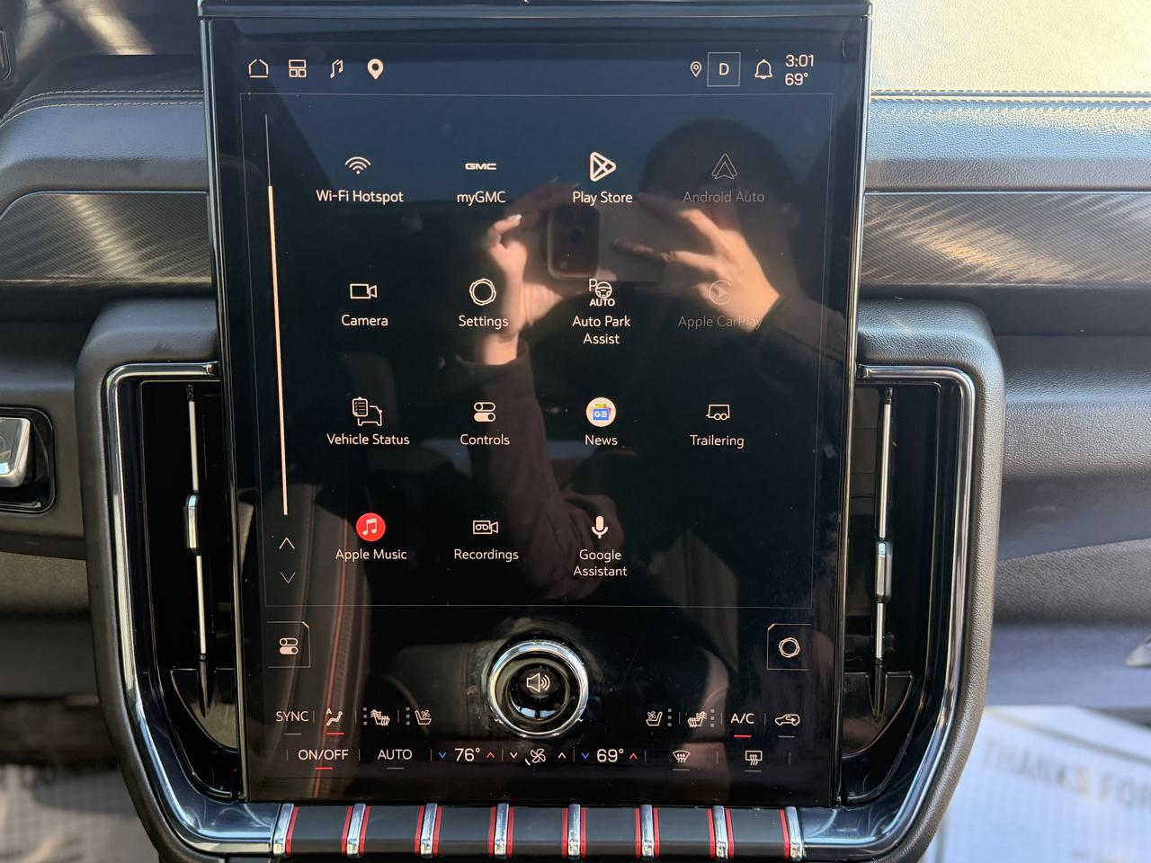 GMC Yukon AT4 4WD 2025