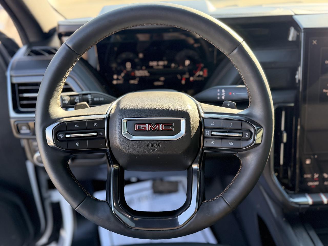 GMC Yukon AT4 4WD 2025