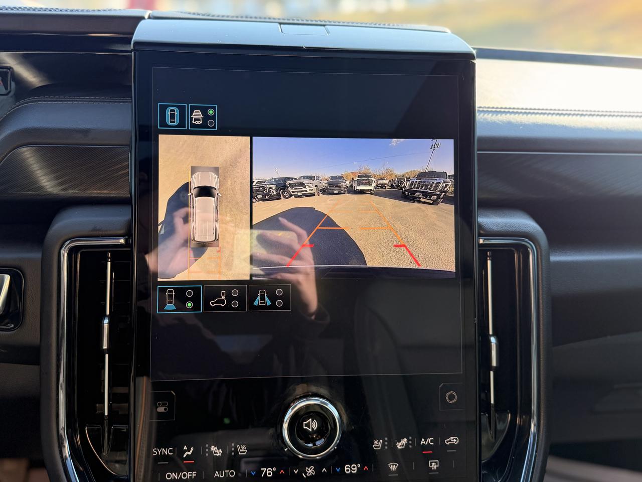 GMC Yukon AT4 4WD 2025
