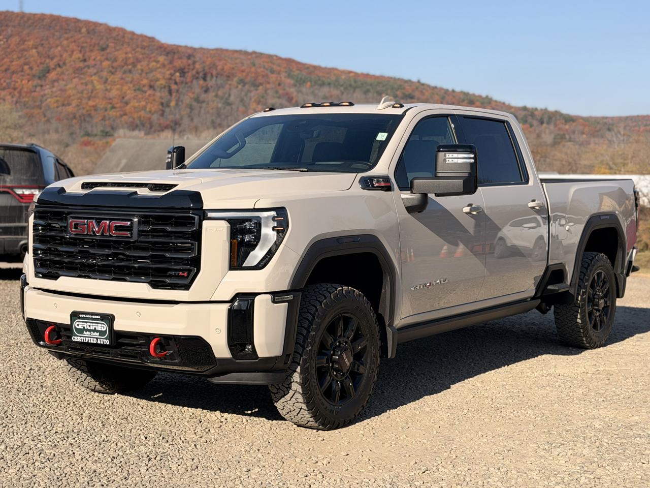 GMC Sierra 2500HD AT4 Crew Cab 4WD 2026