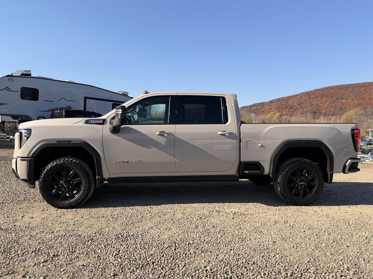 GMC Sierra 2500HD AT4 Crew Cab 4WD 2026