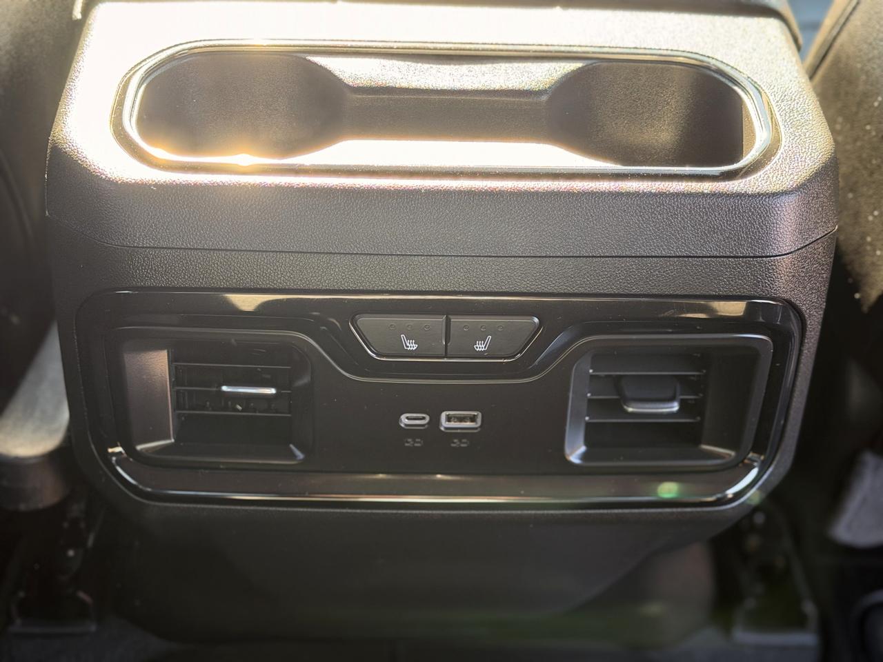 GMC Sierra 2500HD AT4 Crew Cab 4WD 2026