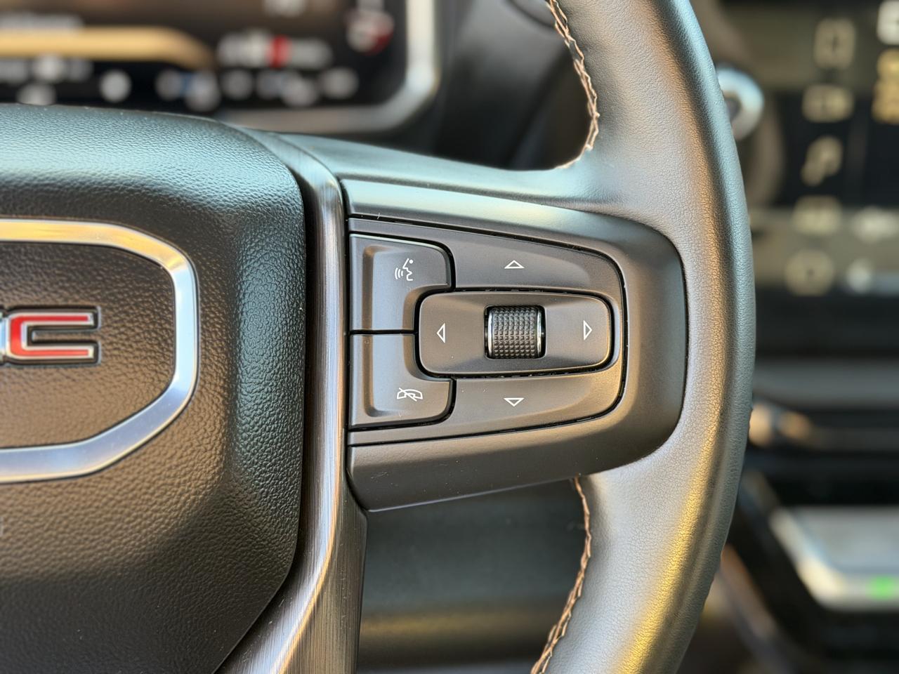 GMC Sierra 2500HD AT4 Crew Cab 4WD 2026
