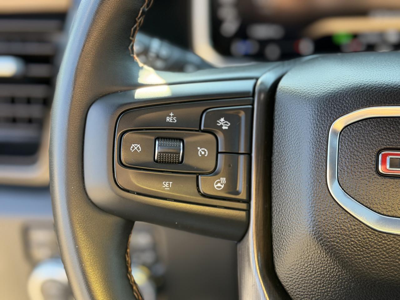 GMC Sierra 2500HD AT4 Crew Cab 4WD 2026