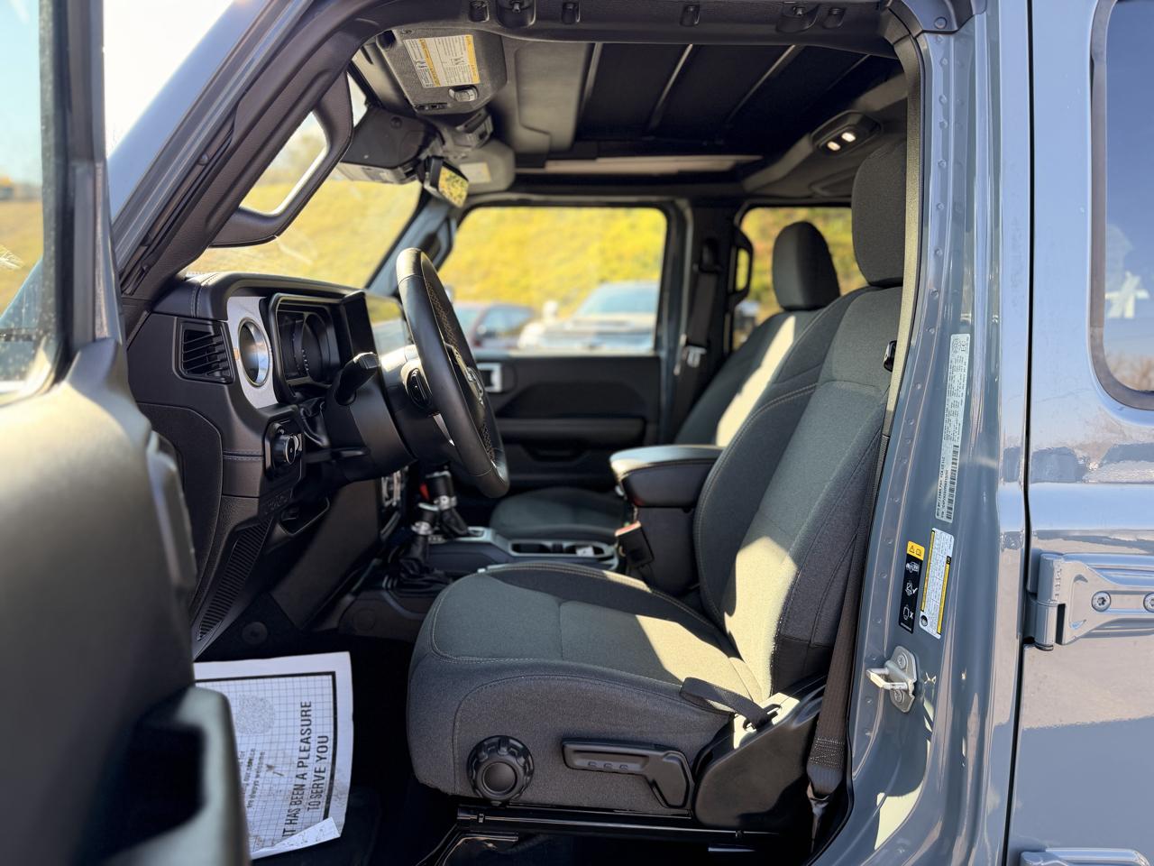 Jeep Wrangler Sahara 2024