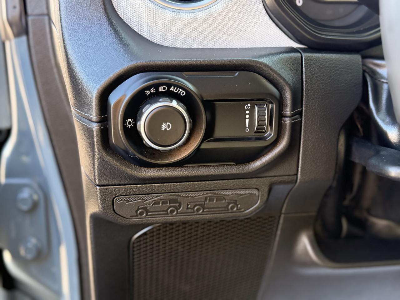 Jeep Wrangler Sahara 2024