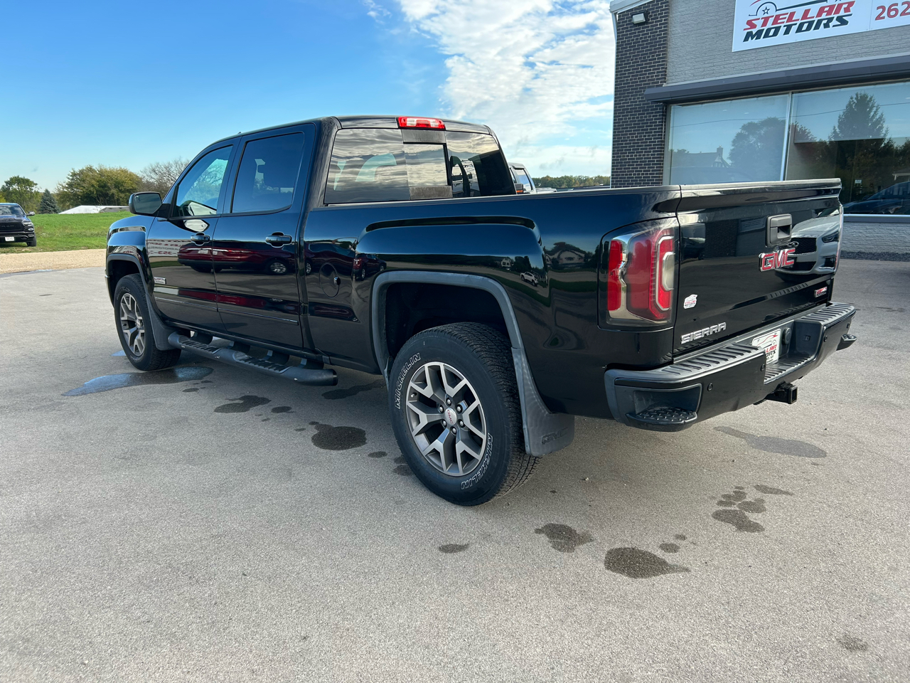 GMC Sierra 1500 4WD Crew Cab 143.5" SLT 2017 GMC Sierra 1500 4WD Crew Cab 143.5" SLT 2017