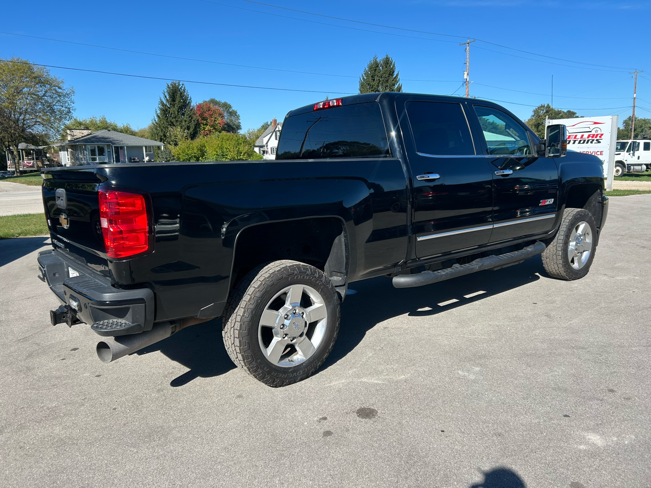 Chevrolet Silverado 2500HD 4WD Crew Cab 153.7" LTZ 2017 Chevrolet Silverado 2500HD 4WD Crew Cab 153.7" LTZ 2017