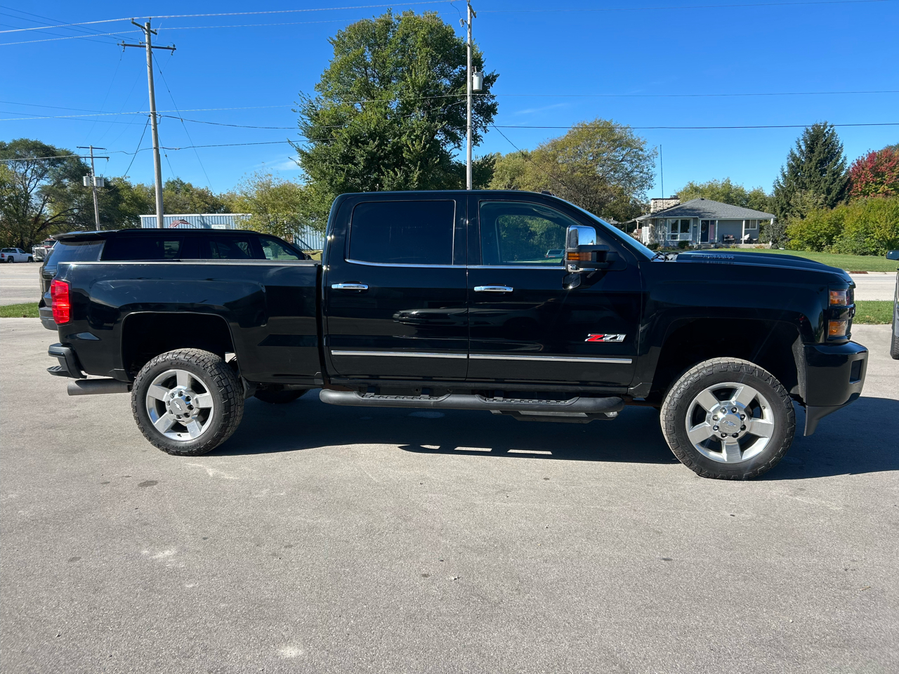 Chevrolet Silverado 2500HD 4WD Crew Cab 153.7" LTZ 2017 Chevrolet Silverado 2500HD 4WD Crew Cab 153.7" LTZ 2017
