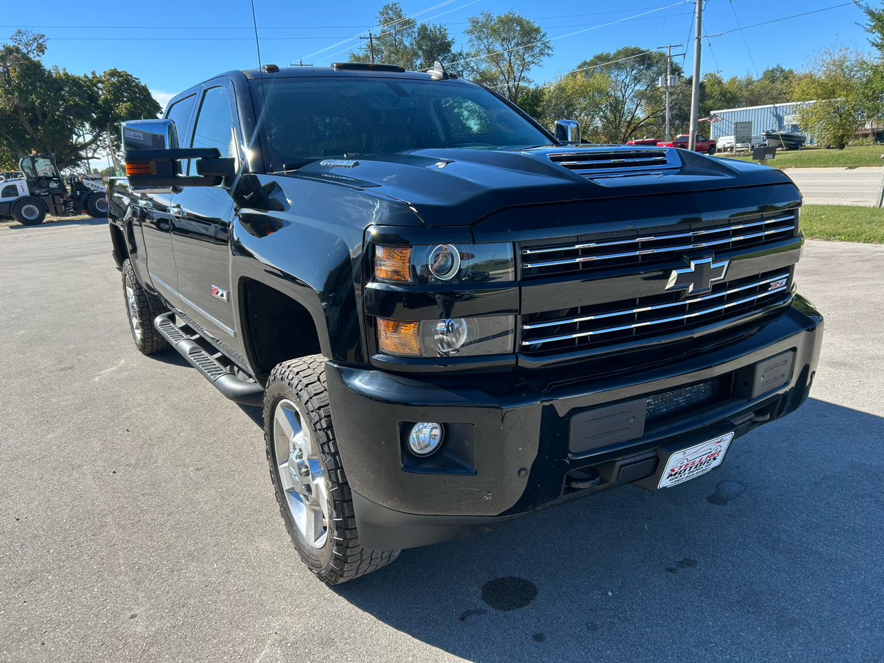 Chevrolet Silverado 2500HD 4WD Crew Cab 153.7" LTZ 2017 Chevrolet Silverado 2500HD 4WD Crew Cab 153.7" LTZ 2017