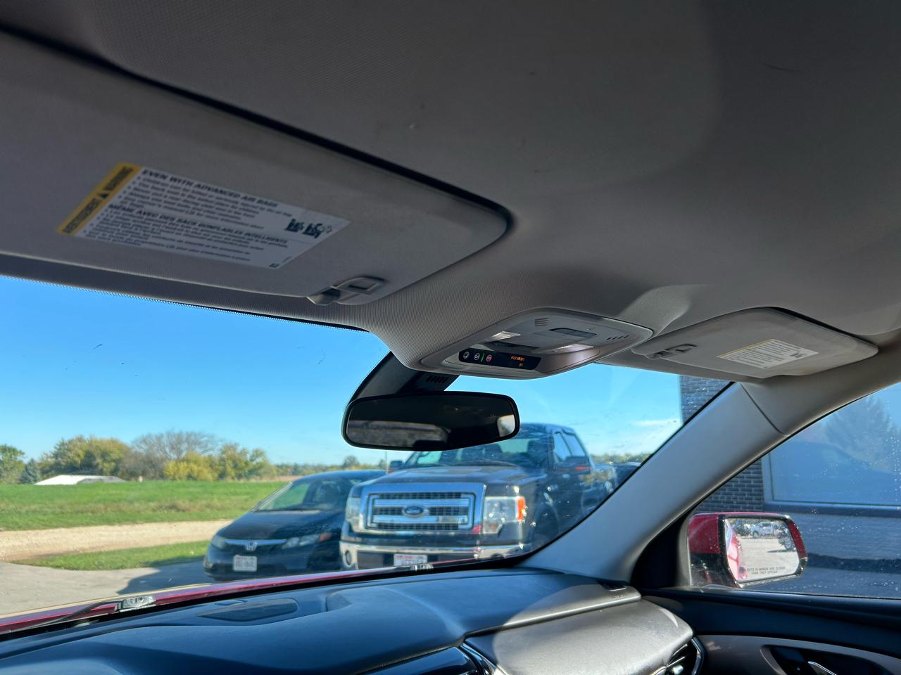 Chevrolet Traverse AWD 4dr LT Cloth w/1LT 2018 Chevrolet Traverse AWD 4dr LT Cloth w/1LT 2018