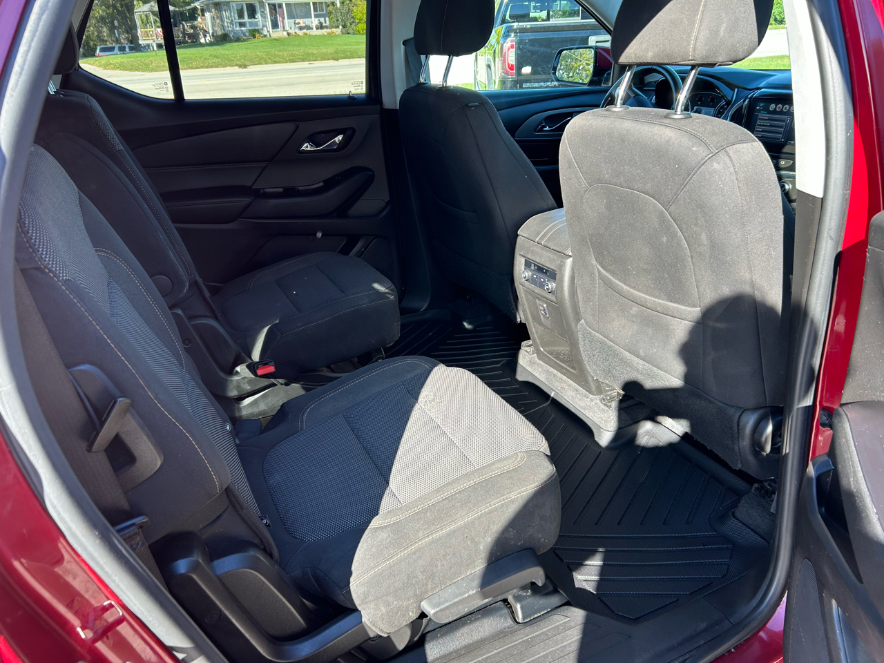 Chevrolet Traverse AWD 4dr LT Cloth w/1LT 2018 Chevrolet Traverse AWD 4dr LT Cloth w/1LT 2018