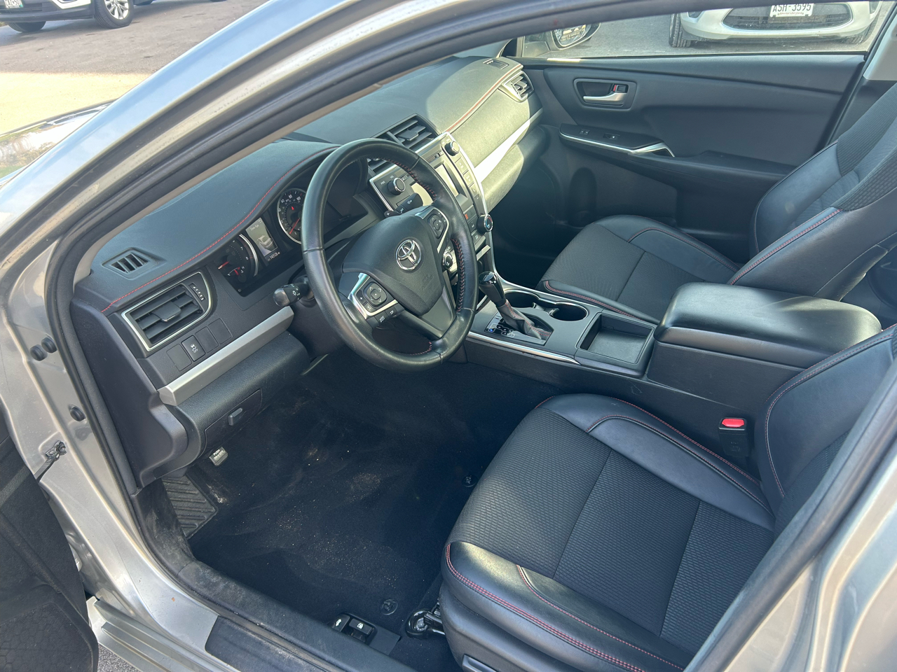 Toyota Camry 4dr Sdn I4 Auto SE w/Special Edition Pkg (Natl) 2016 Toyota Camry 4dr Sdn I4 Auto SE w/Special Edition Pkg (Natl) 2016