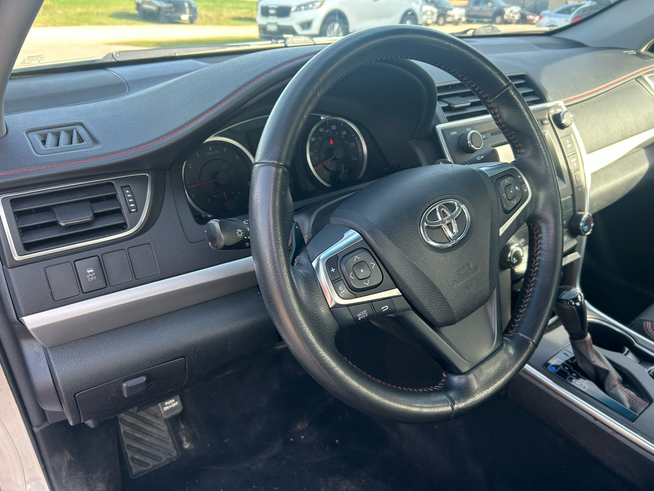 Toyota Camry 4dr Sdn I4 Auto SE w/Special Edition Pkg (Natl) 2016 Toyota Camry 4dr Sdn I4 Auto SE w/Special Edition Pkg (Natl) 2016