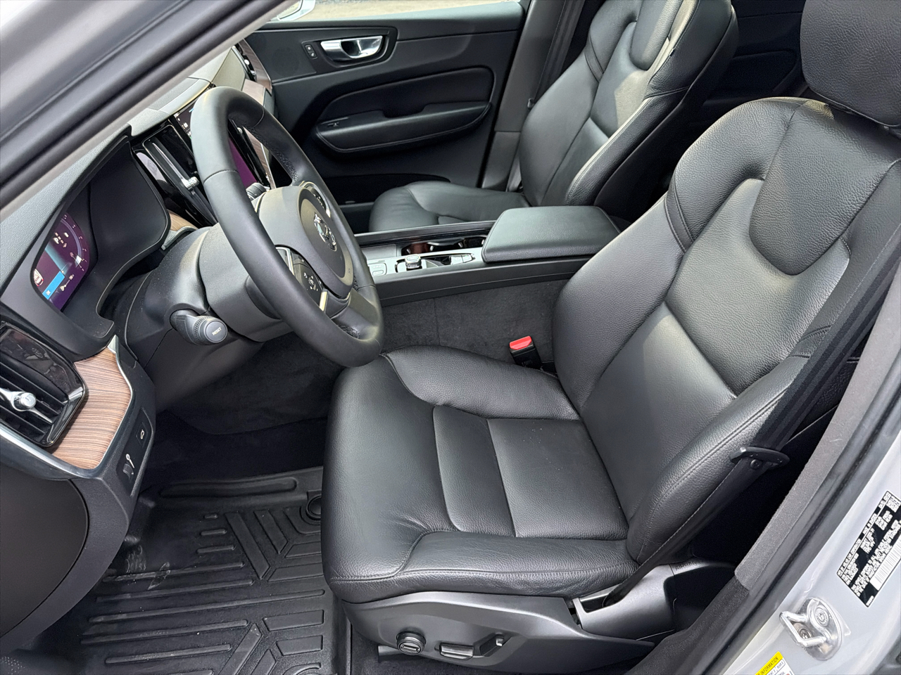 Volvo XC60 B5 AWD Momentum 2022