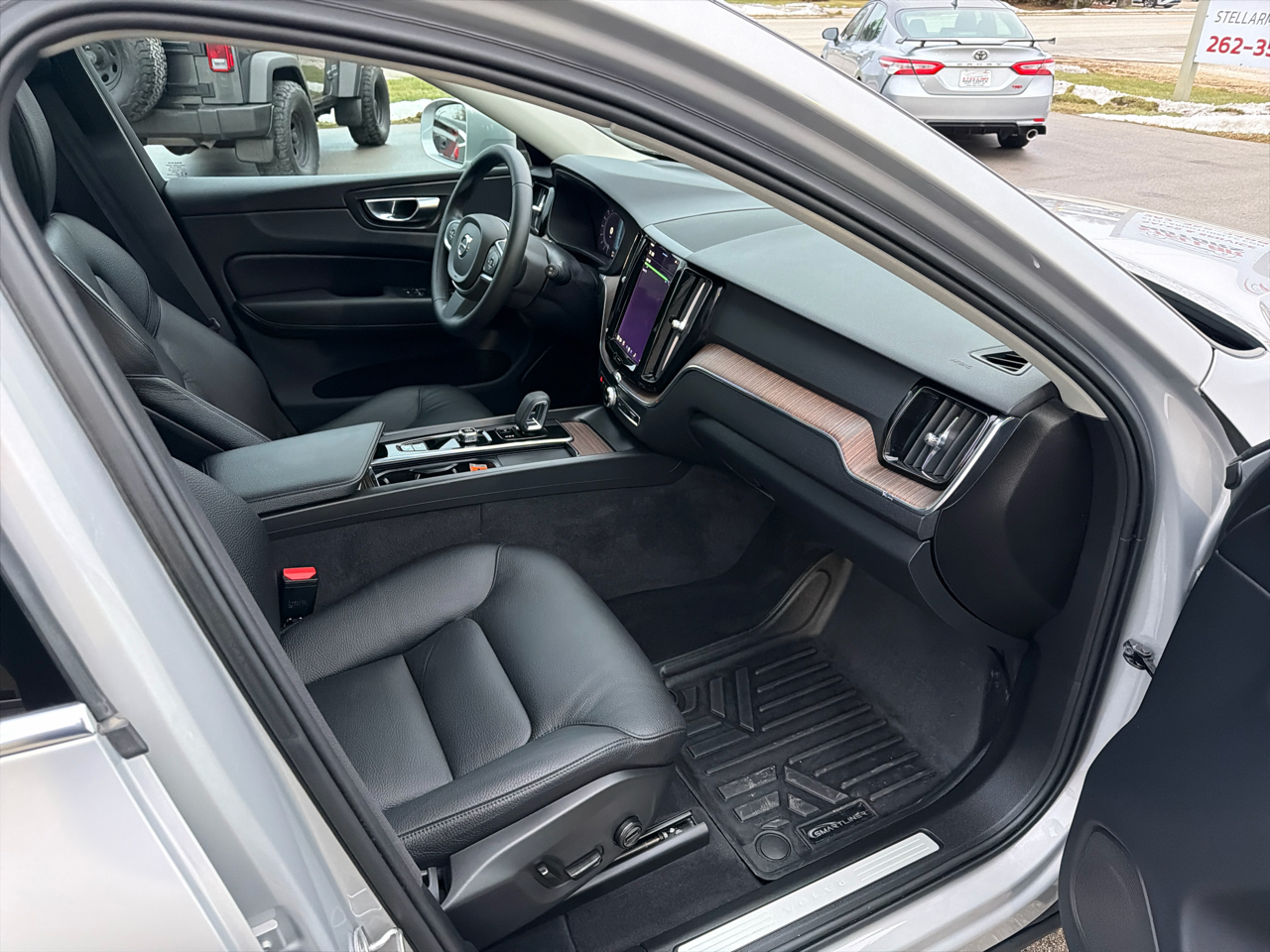 Volvo XC60 B5 AWD Momentum 2022