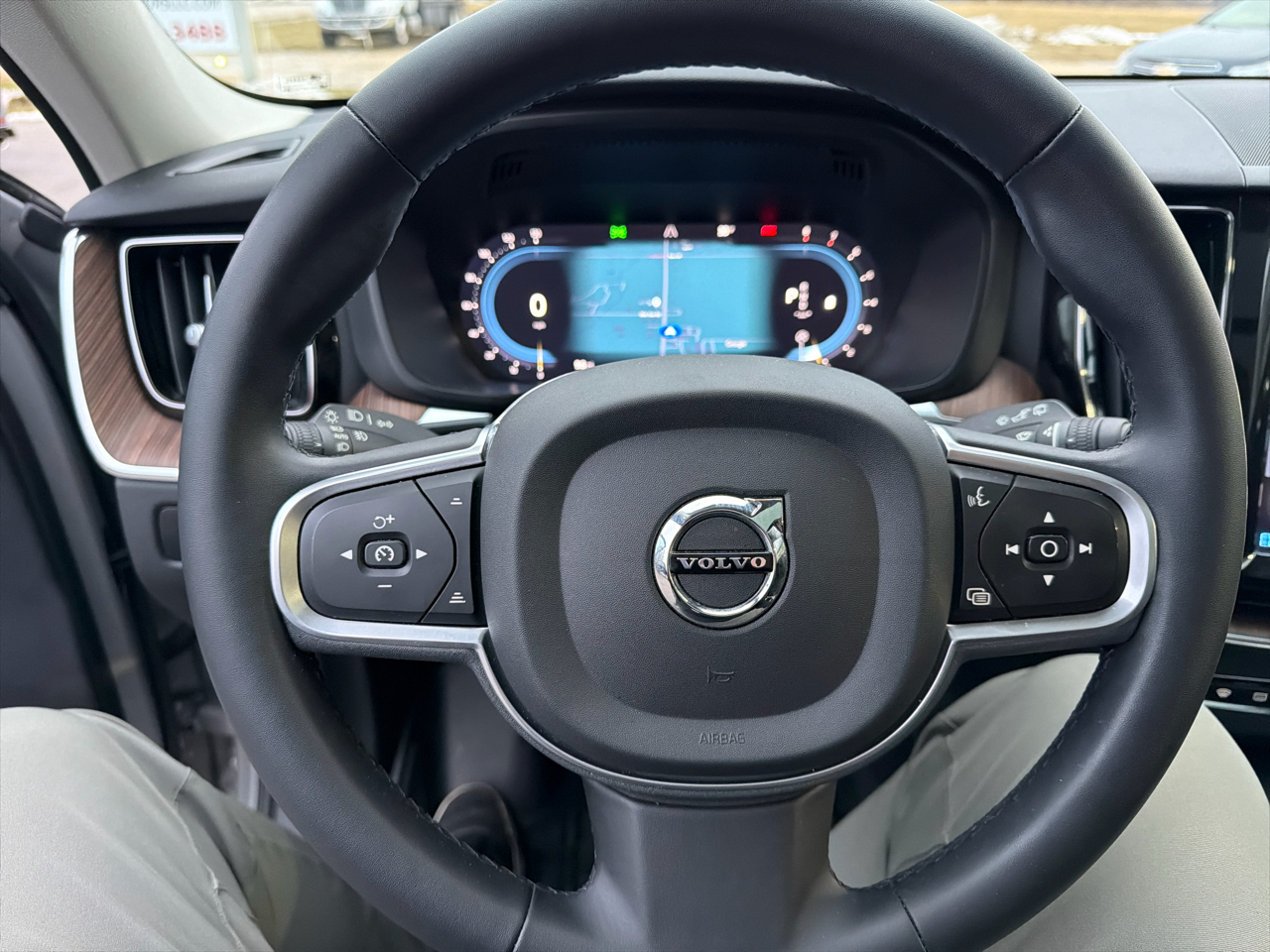 Volvo XC60 B5 AWD Momentum 2022