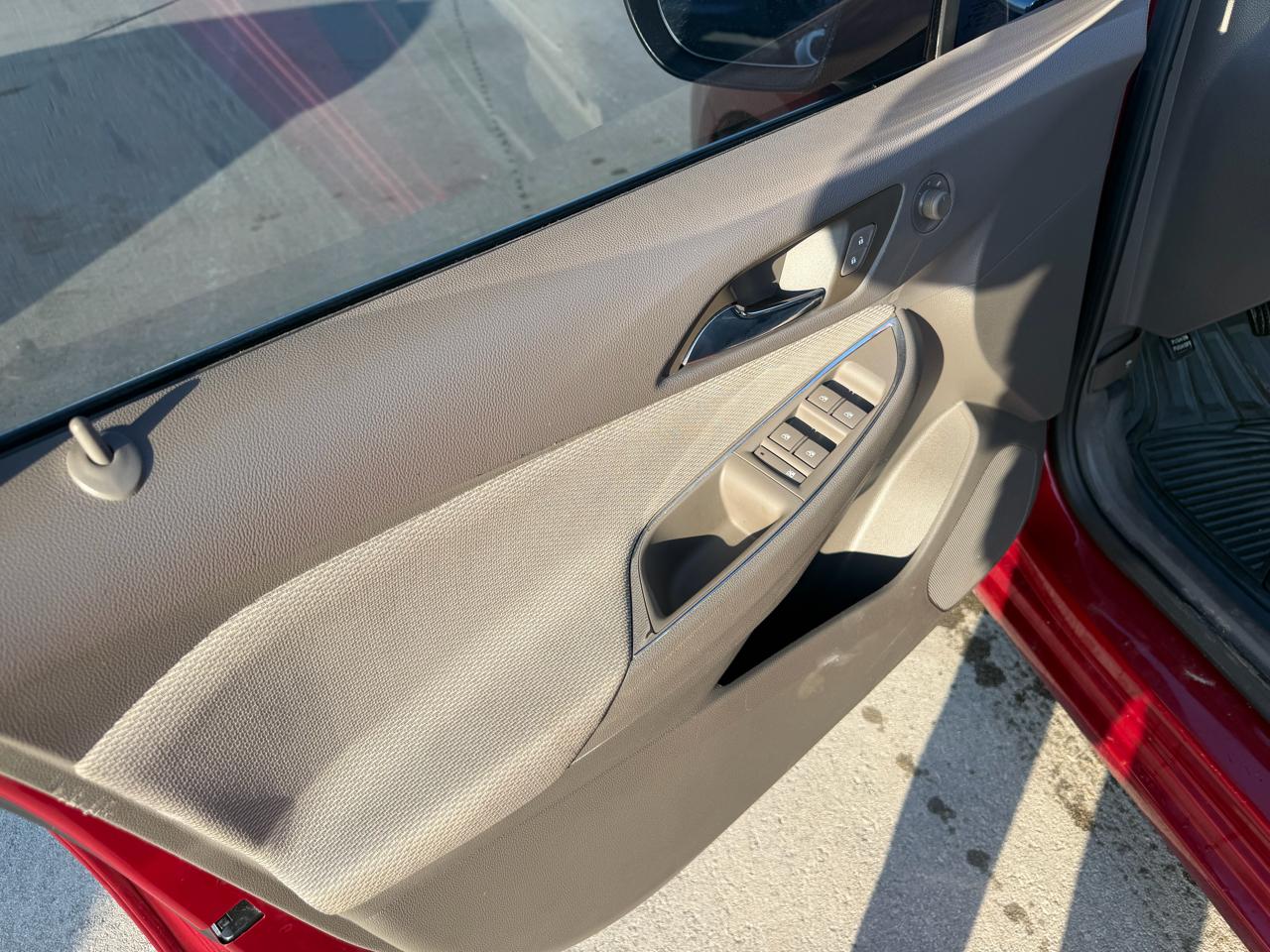 Chevrolet Cruze 4dr HB 1.4L LT w/1SD 2017