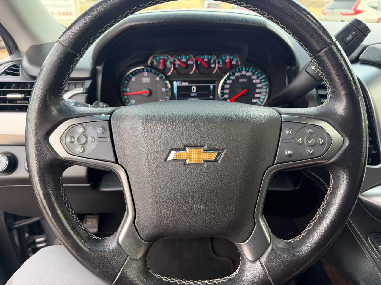 Chevrolet Suburban 4WD 4dr LT 2020