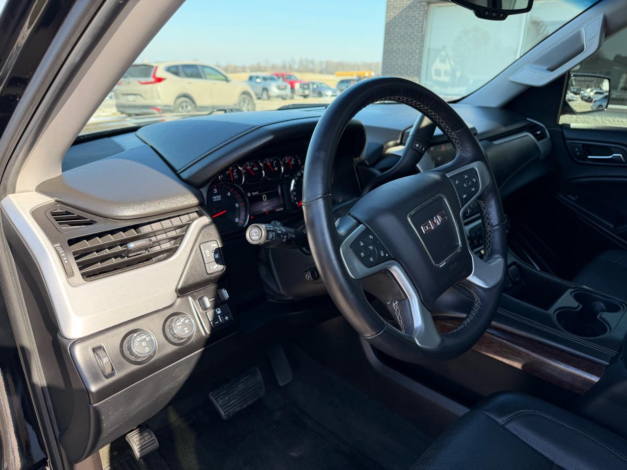 GMC Yukon 4WD 4dr SLT 2015