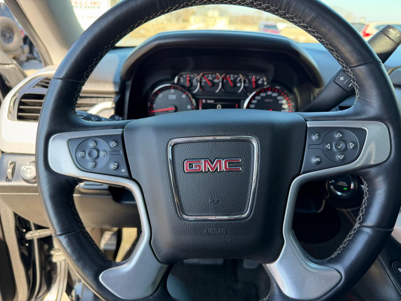 GMC Yukon 4WD 4dr SLT 2015