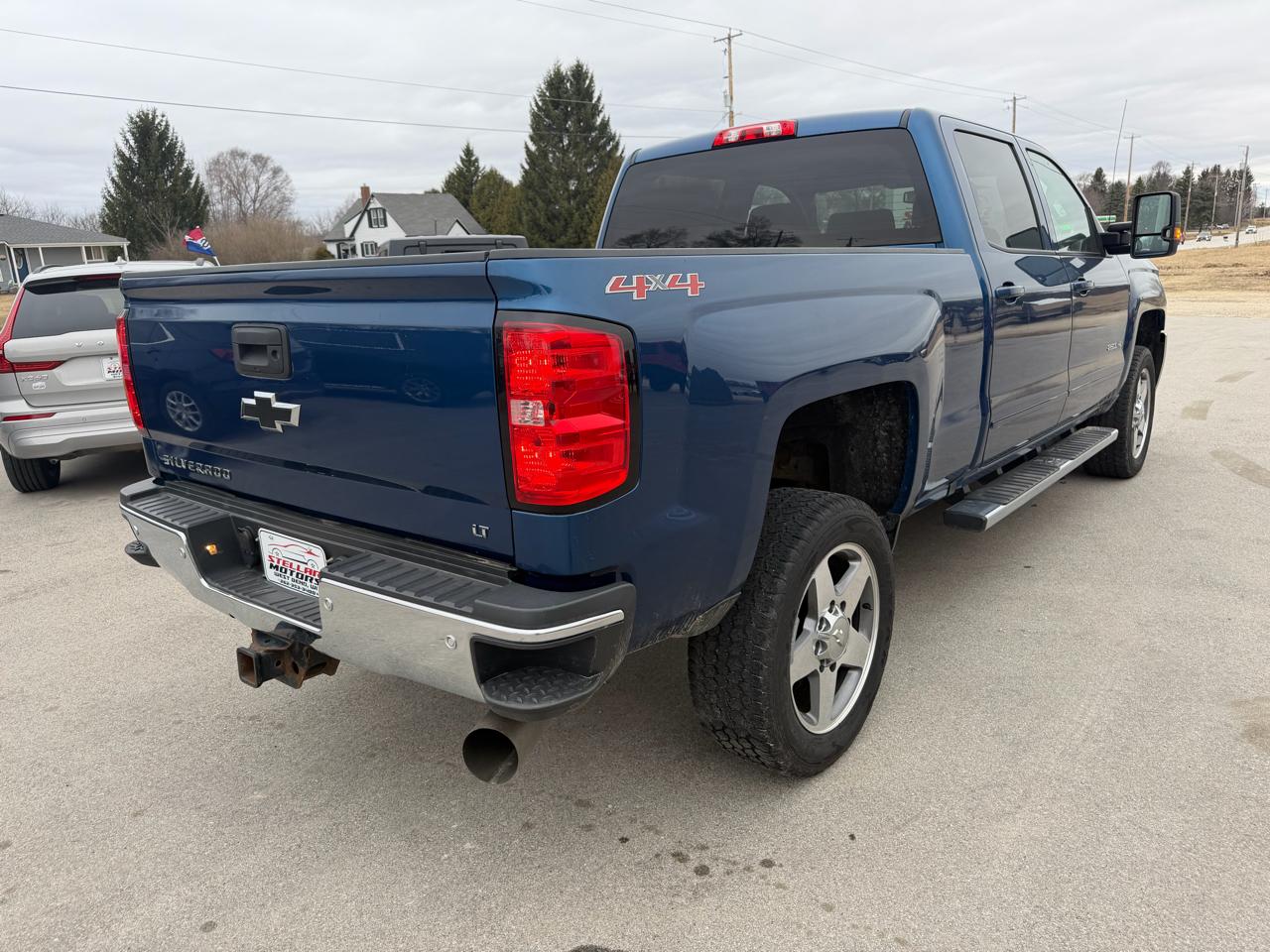 Chevrolet Silverado 2500HD 4WD Crew Cab 153.7" LT 2017