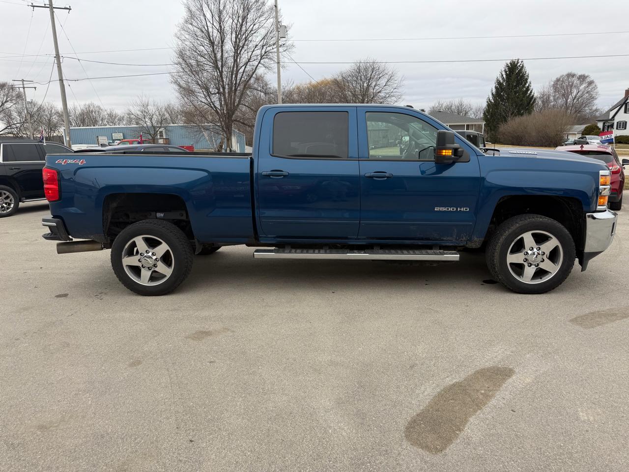 Chevrolet Silverado 2500HD 4WD Crew Cab 153.7" LT 2017