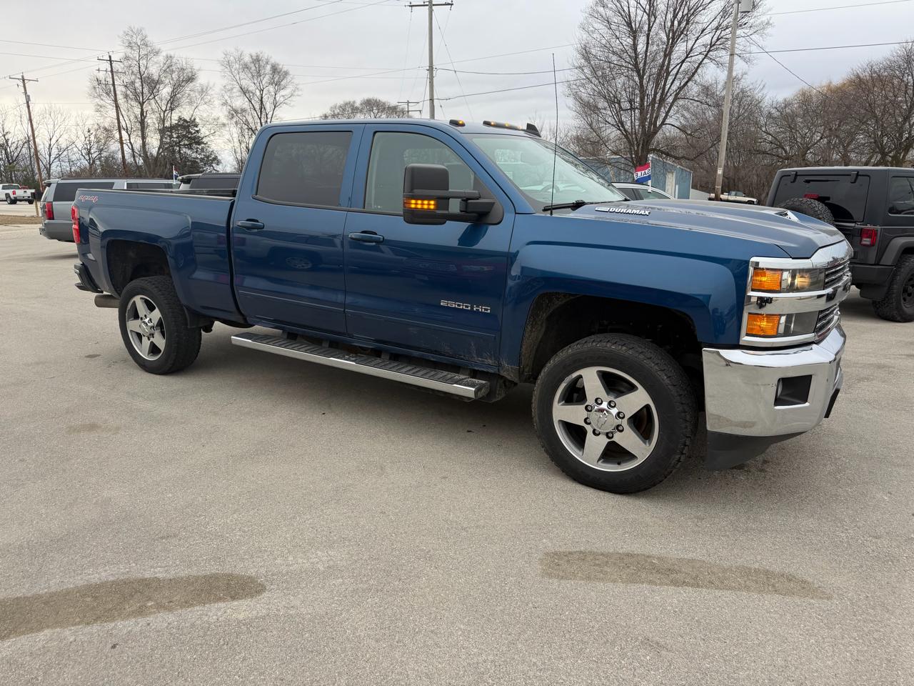 Chevrolet Silverado 2500HD 4WD Crew Cab 153.7" LT 2017