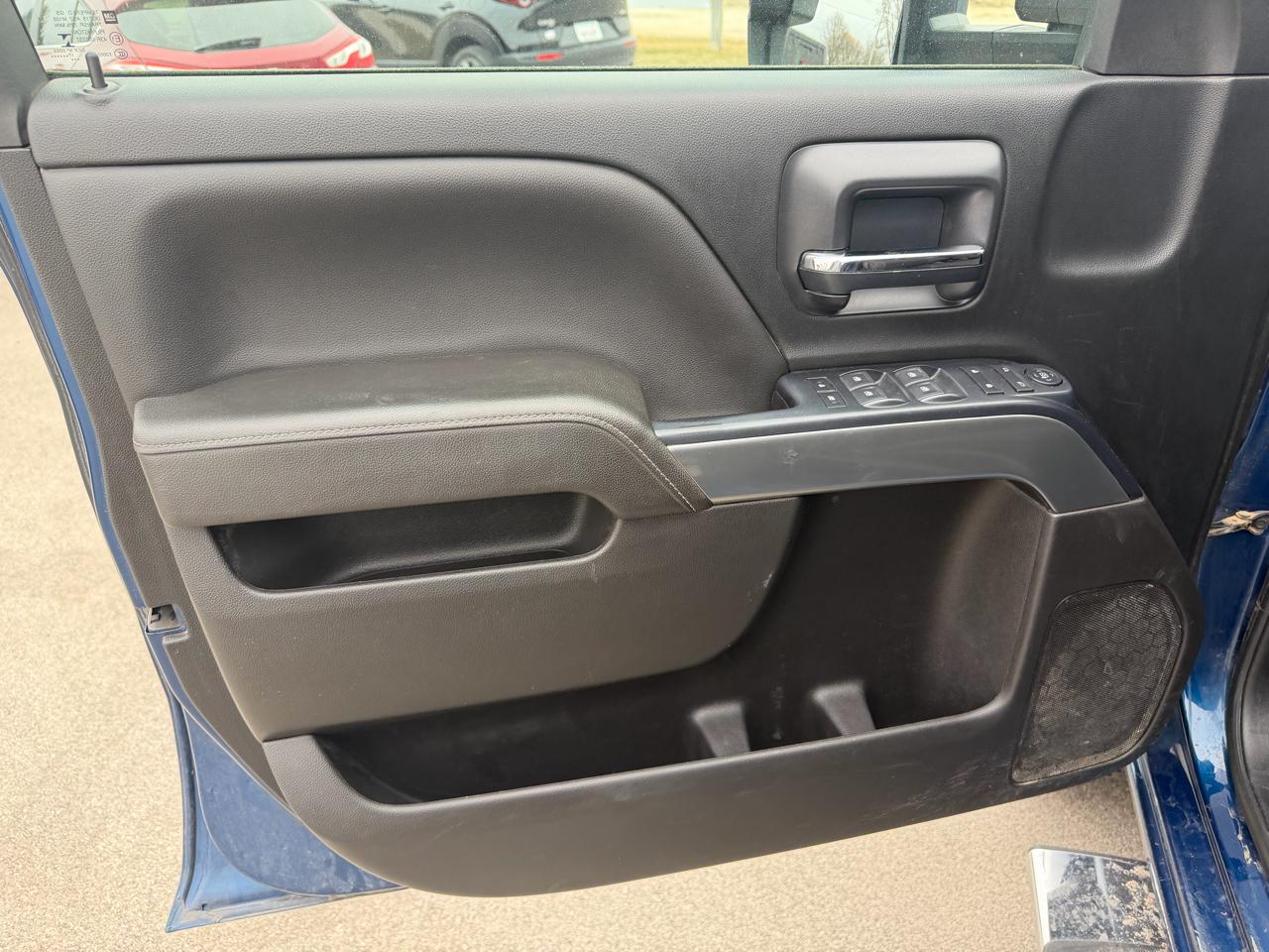 Chevrolet Silverado 2500HD 4WD Crew Cab 153.7" LT 2017